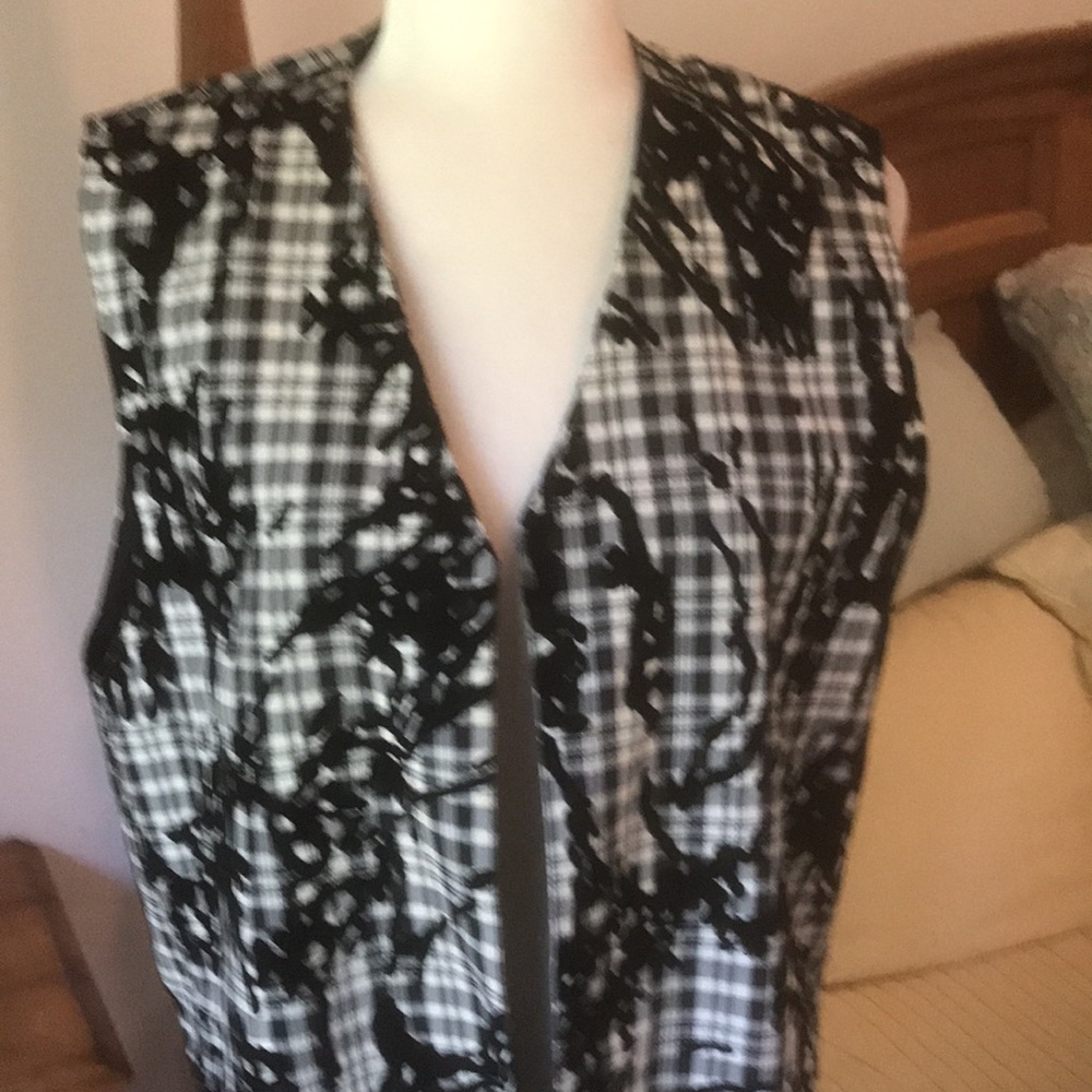 SECENDO Plaid Vest Made in Germany Size 38 (12)